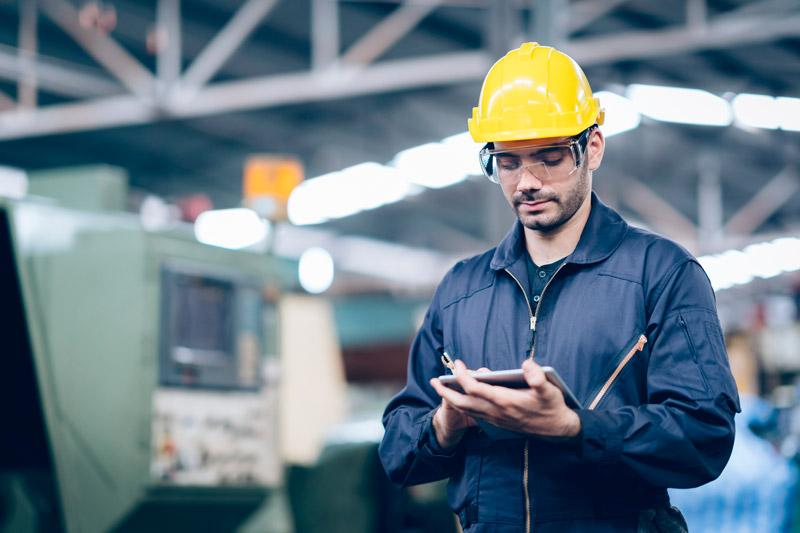 Smart Factory Connectivity: Linking OT and IT Systems